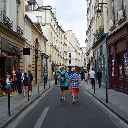 Picasso, Rue Debelleyme 4 Places Париж Екстериор снимка